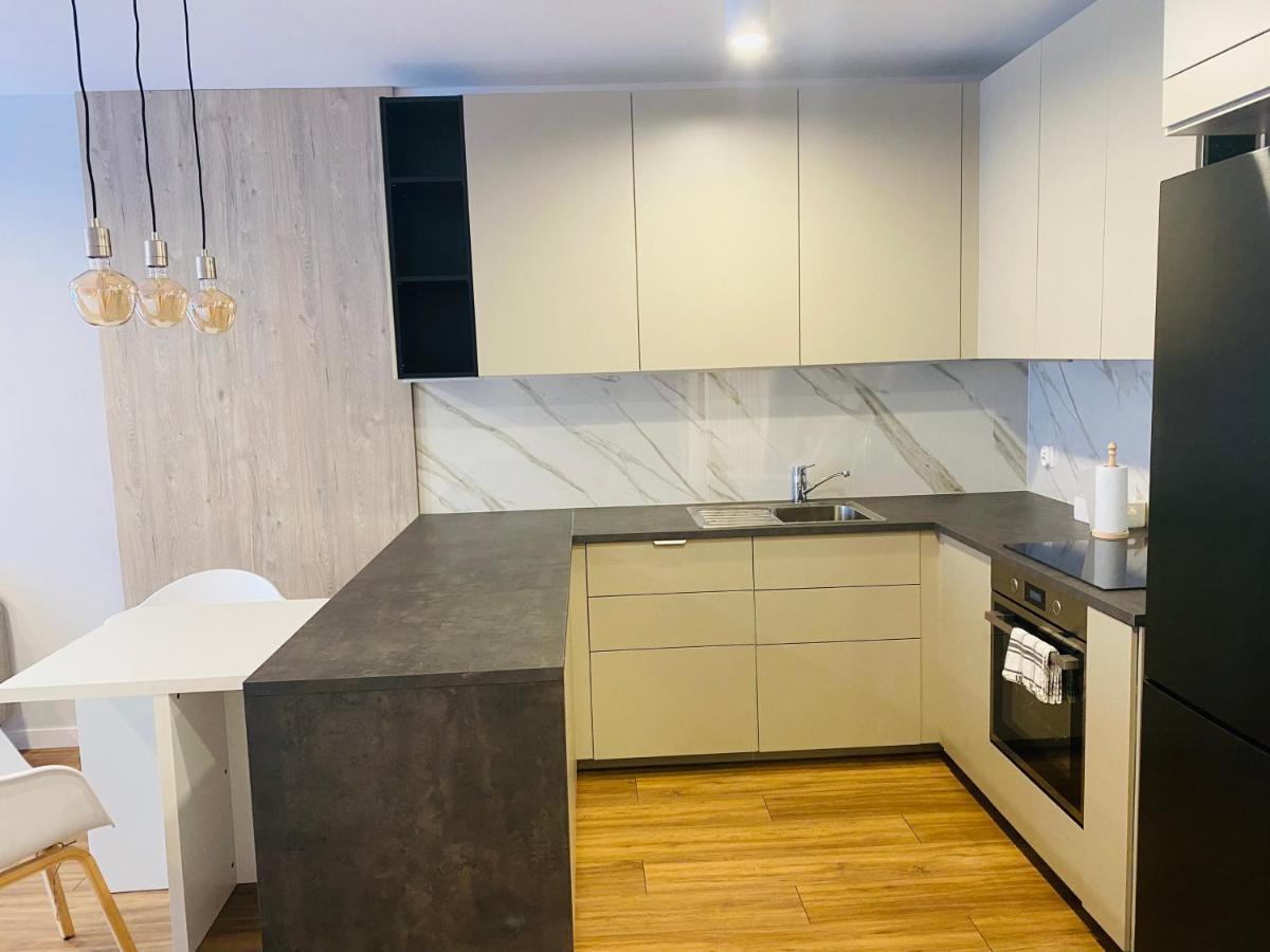 Apartament Mgla Zielona Gora  Bagian luar foto